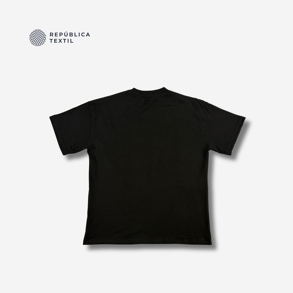 PLAYERA OVERSIZED NEGRO