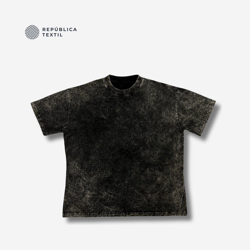 PLAYERA OVERSIZED ACID WASH NEGRO